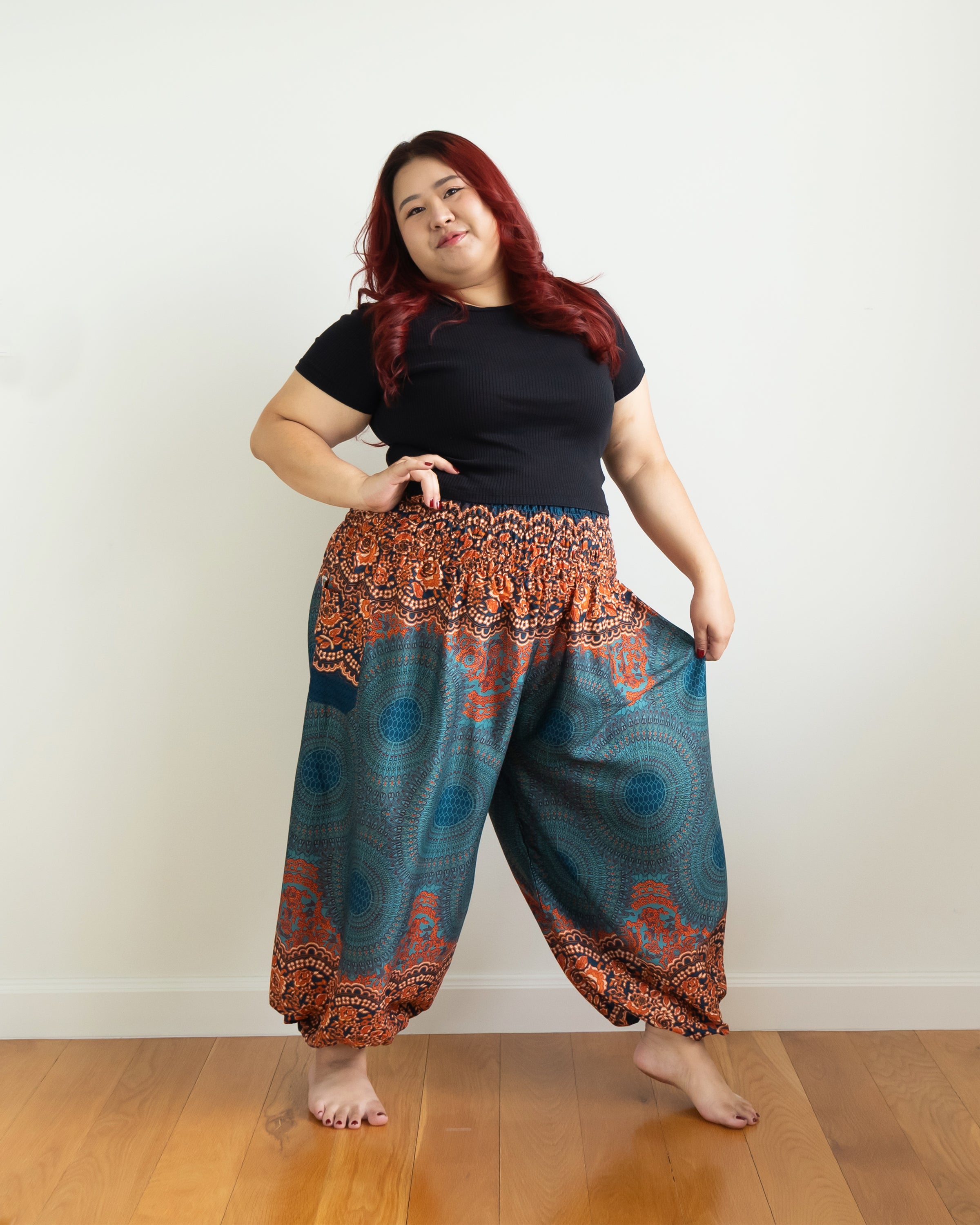 Plus Size Geometric Mandalas Women's Harem Pants in Turquoise