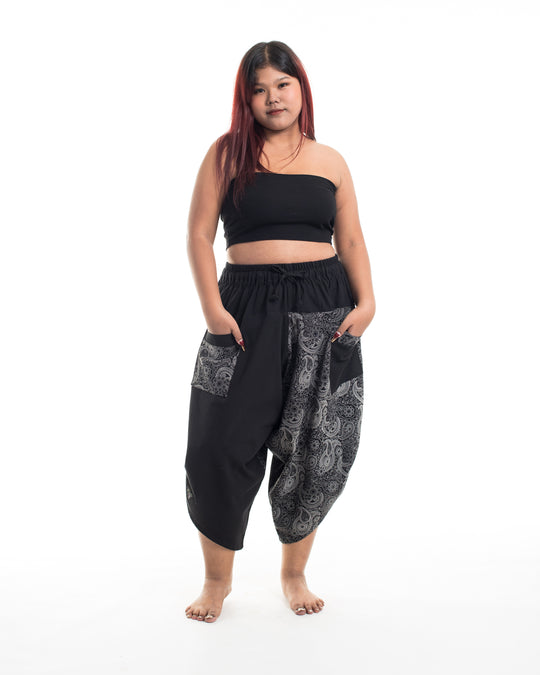 Plus Size Two Tone Paisley Prints Women's Three Quarter Pants in Black
