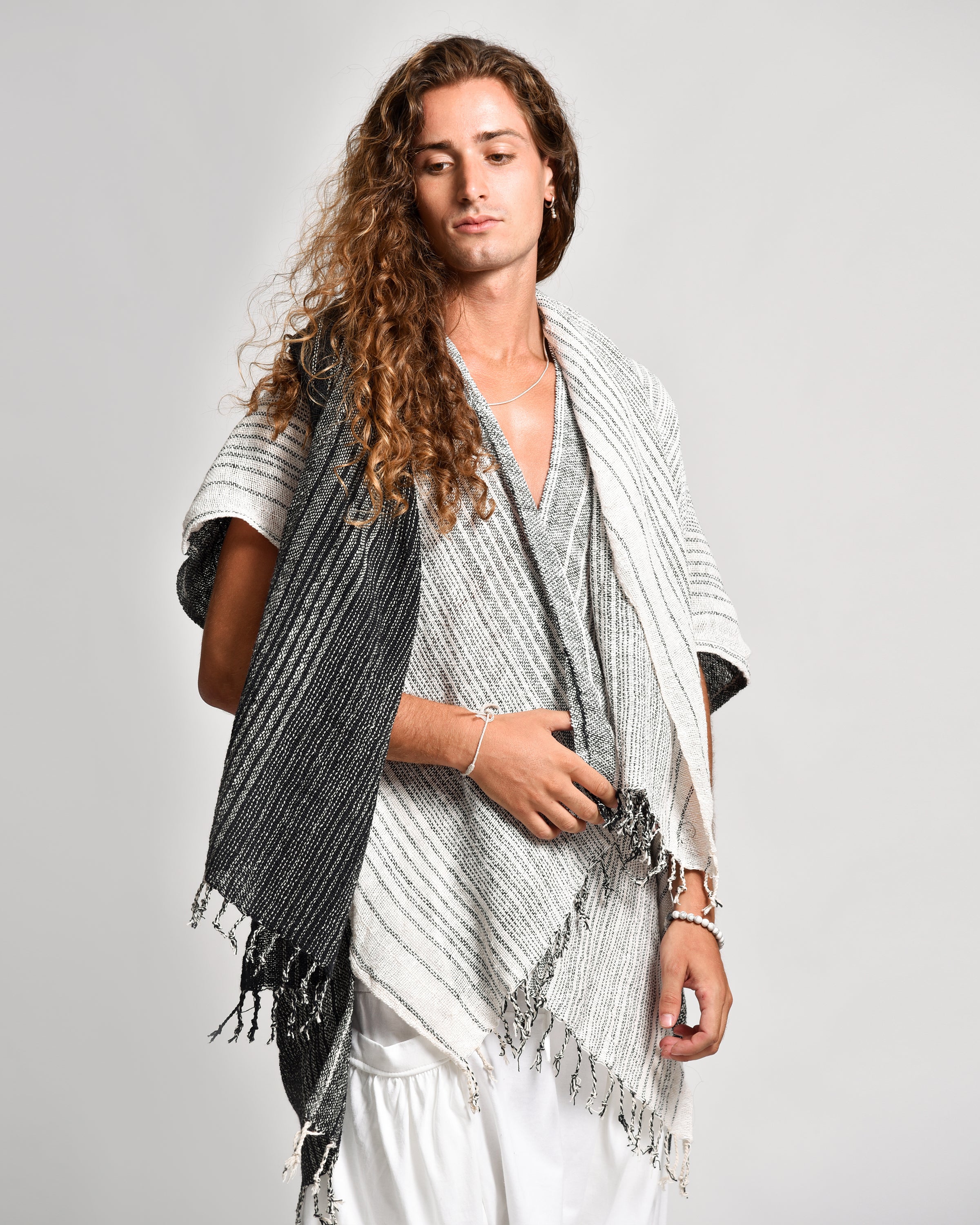 Hand-Woven Cotton Kimono Cardigan with Scarf in White Black