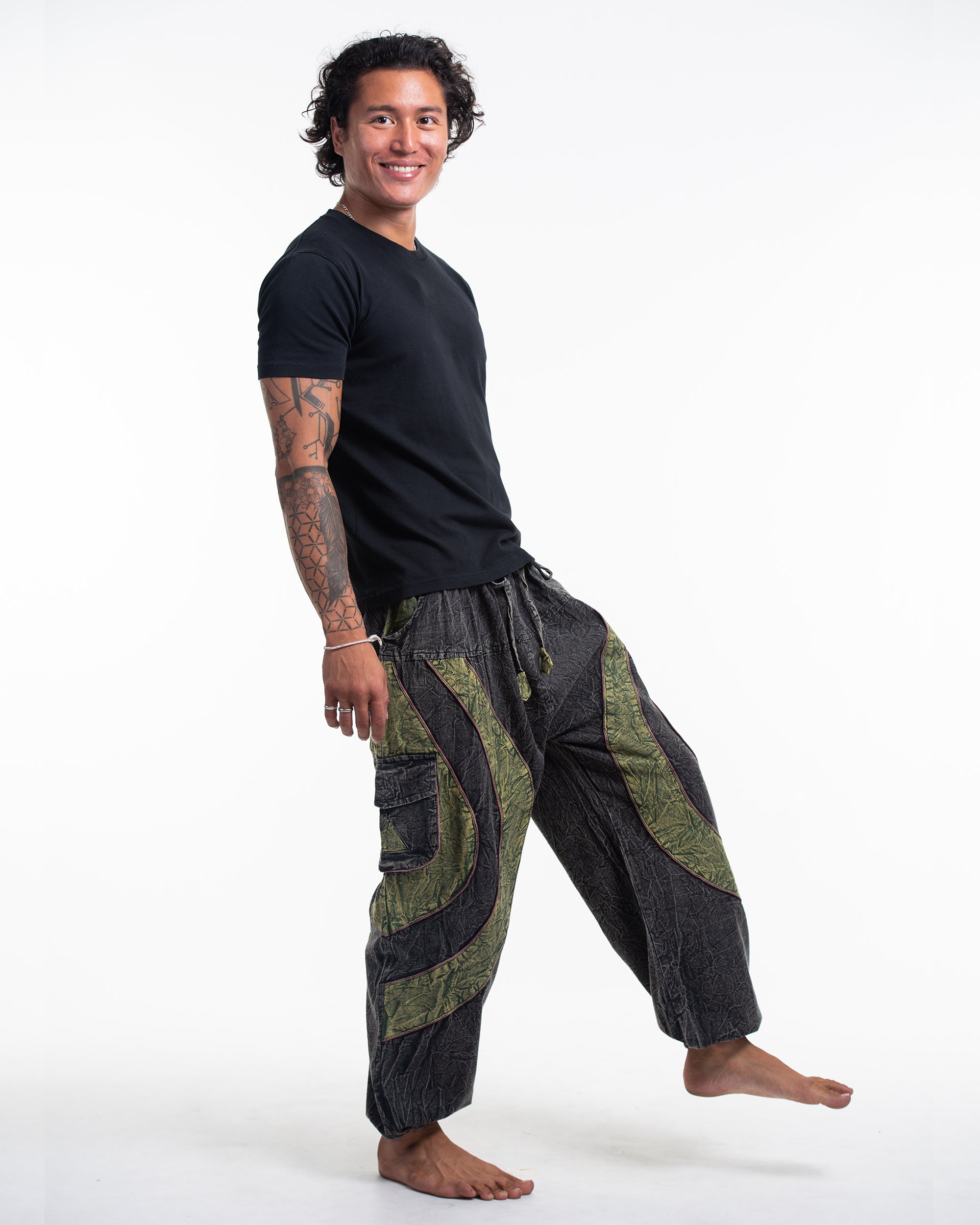 Men's Patchwork Stone Washed Cargo Cotton Pants in Black 04