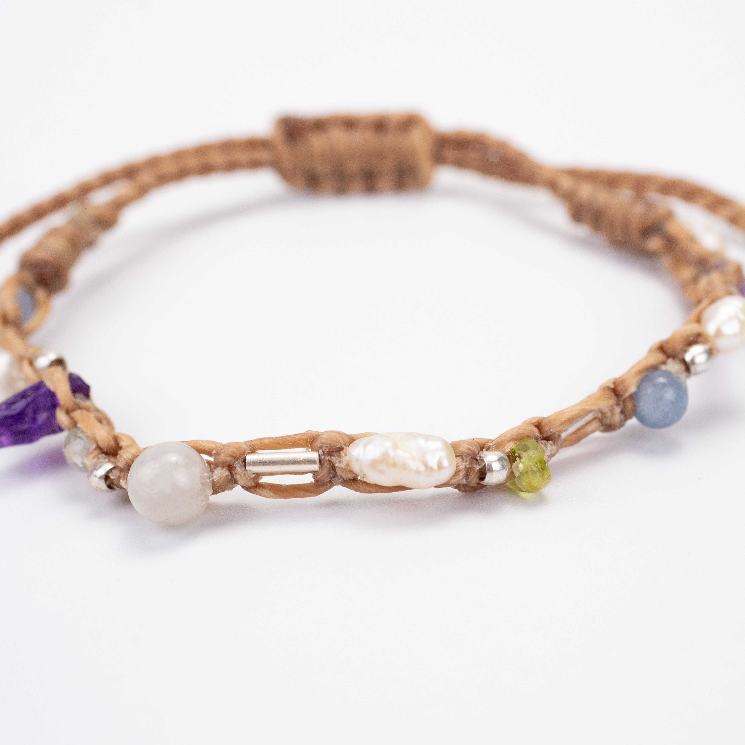 Pearls Stones and Silver Beads Bracelet in Beige