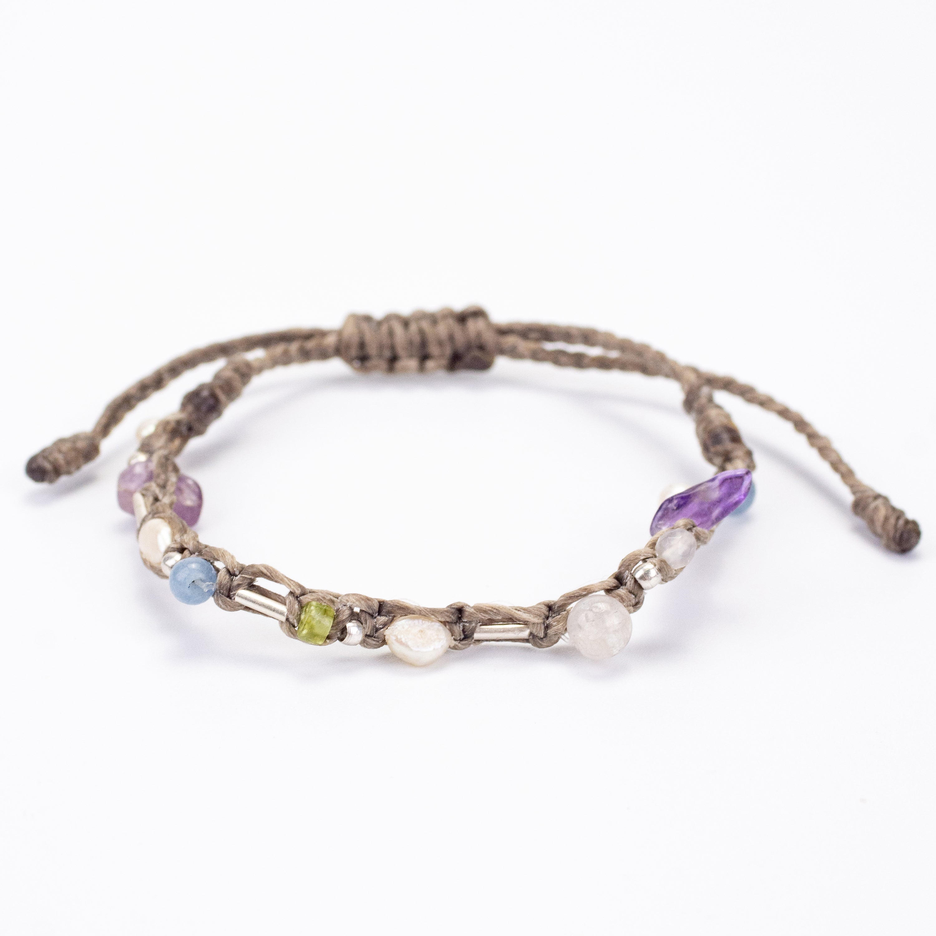 Pearls Stones and Silver Beads Bracelet in Gray