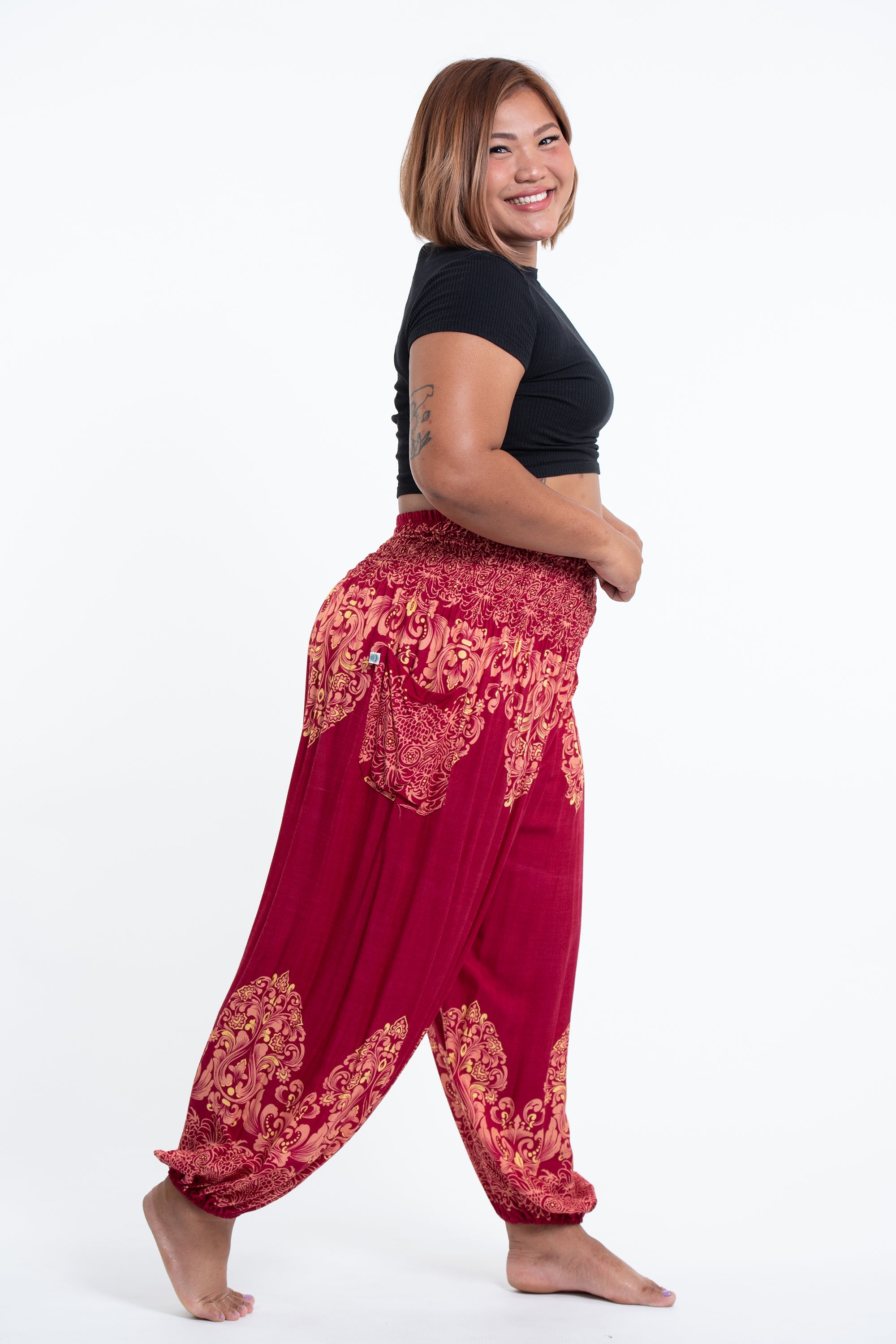 Plus Size Floral Vines Women's Harem Pants in Red