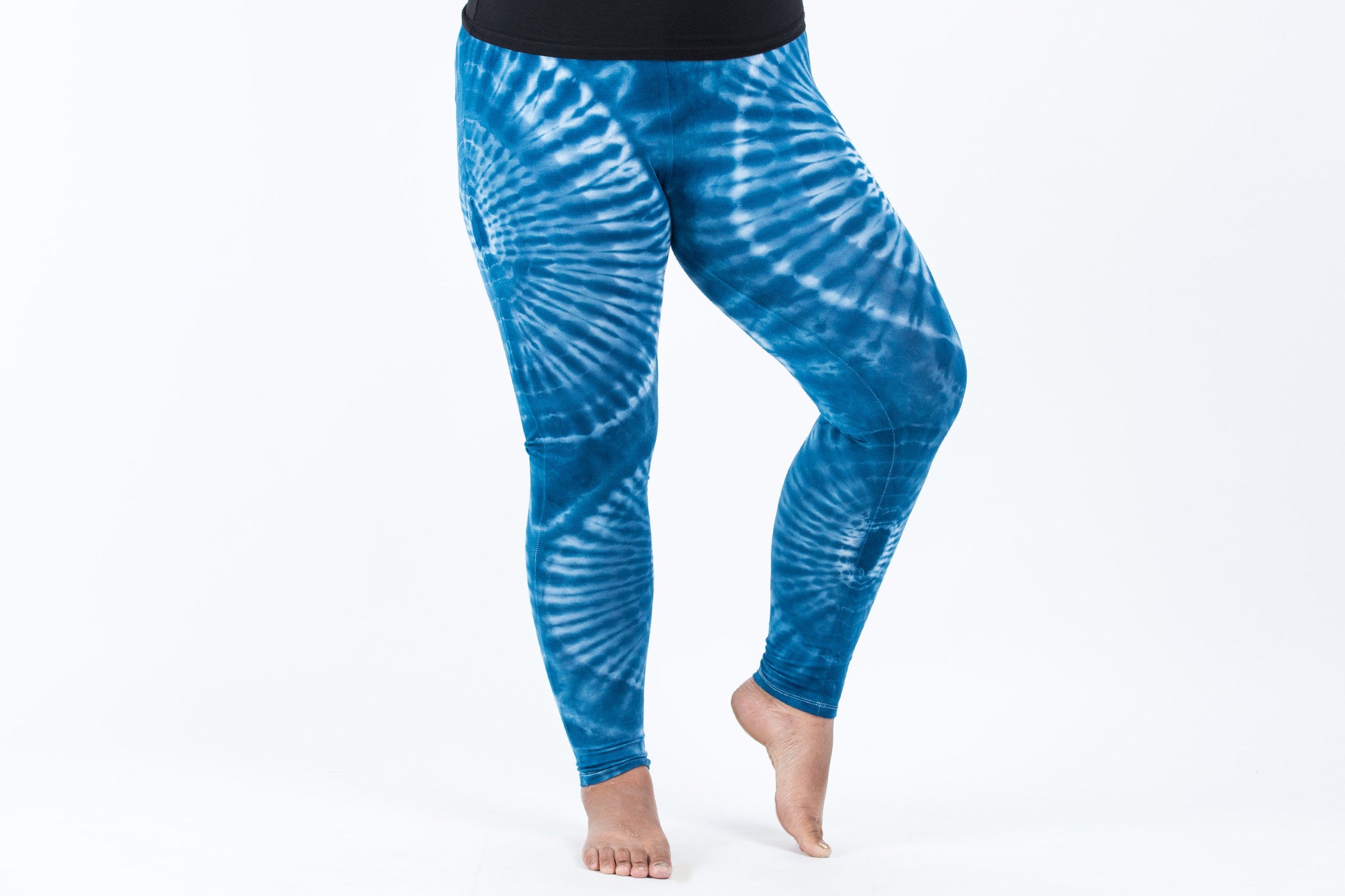 PLUS SIZE Tie Dye Leggings in White Blue