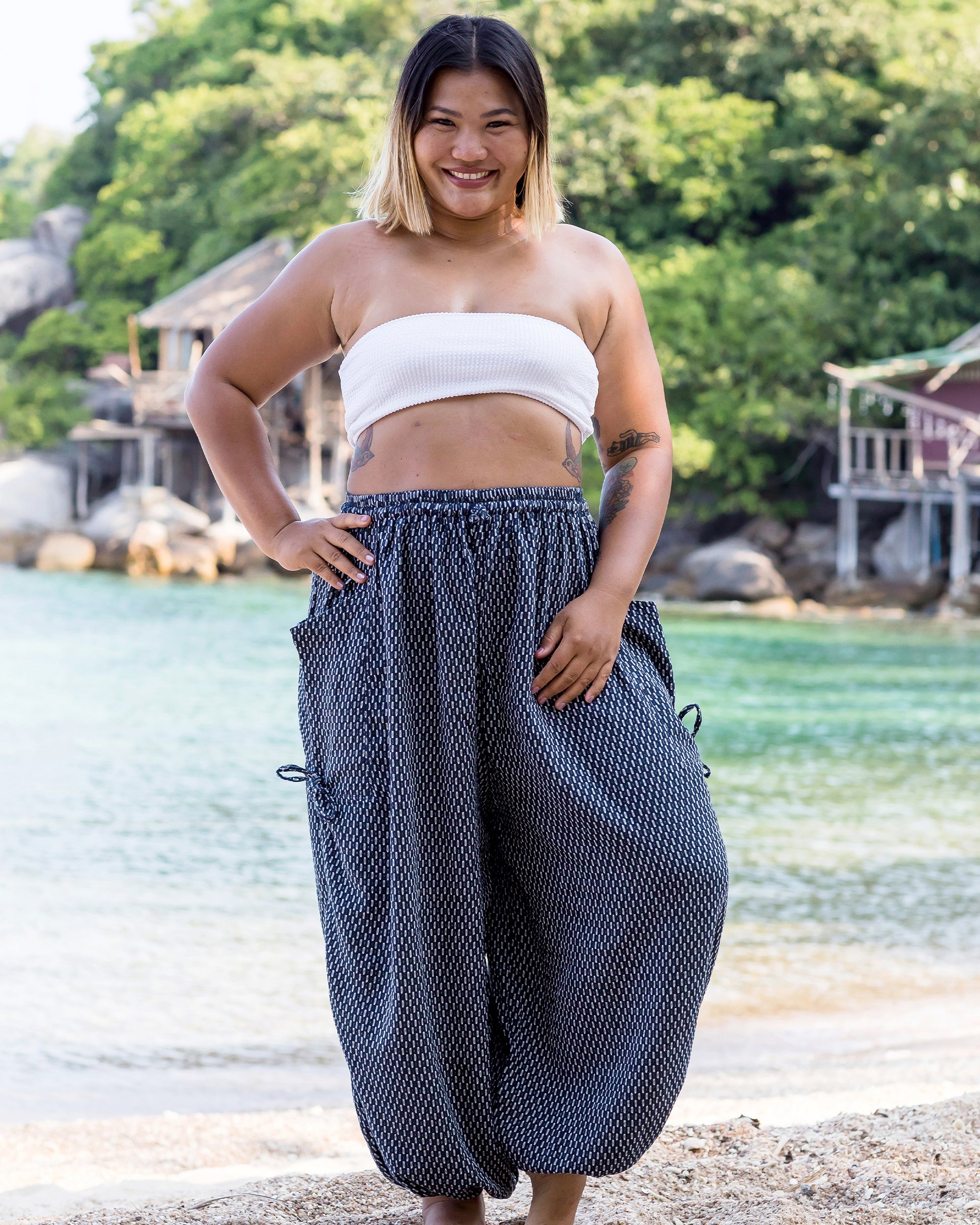 Plus Size Women's Ribbed Cotton Pants in Black
