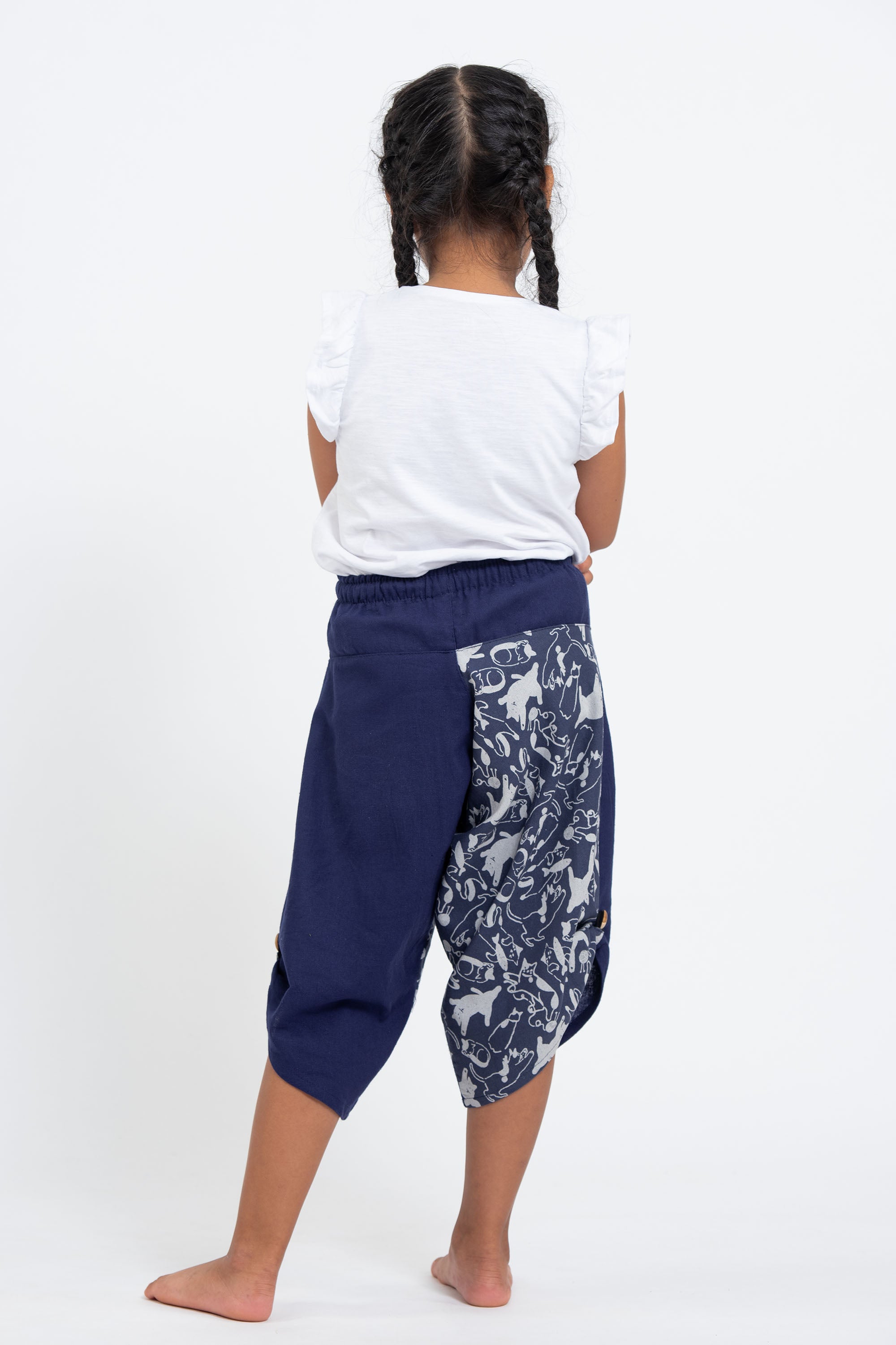 Two Tone Cats Prints Kids Three Quarter Pants in Blue
