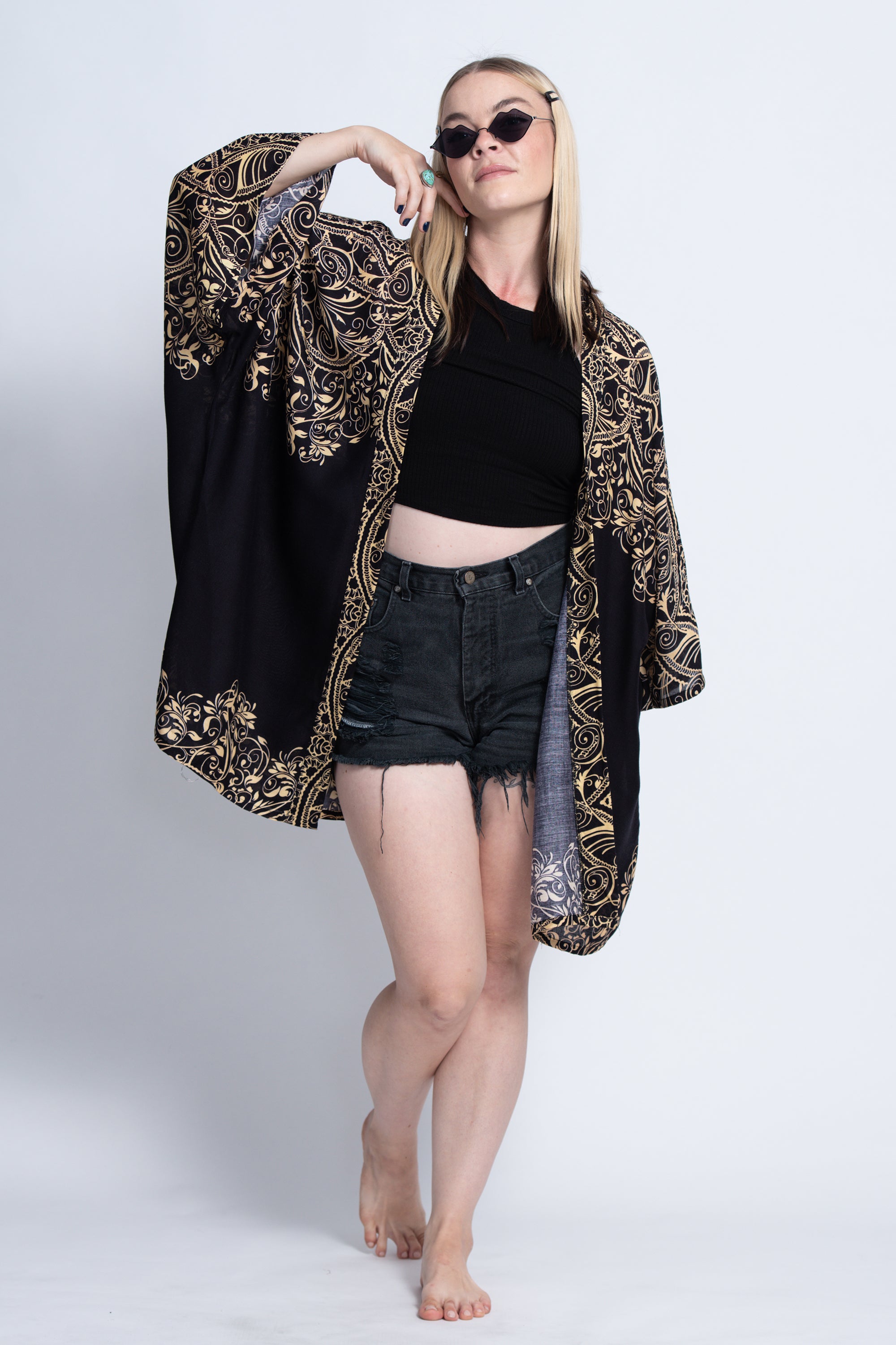 Vines Kimono Cardigan in Black
