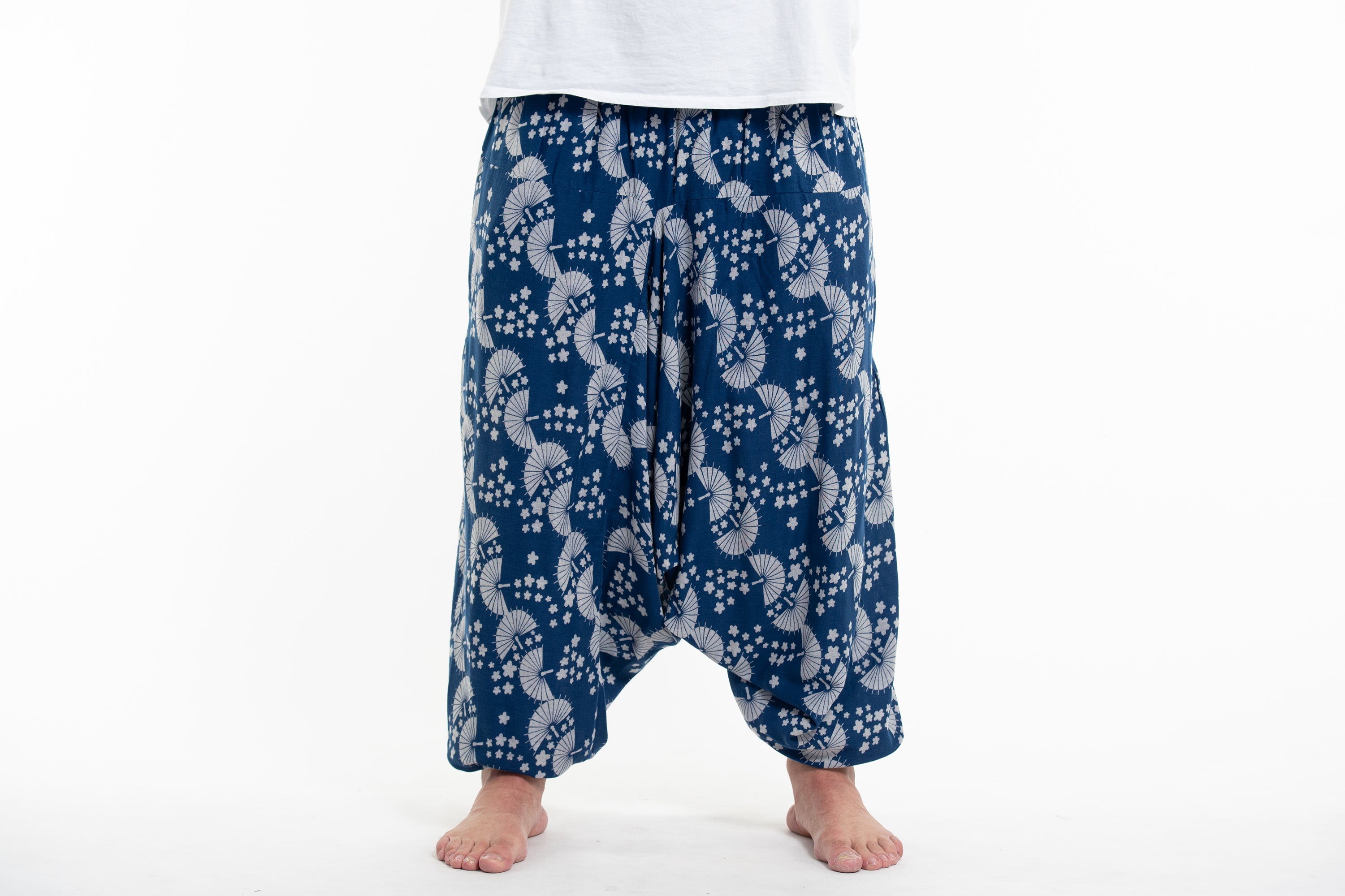 Plus Size Fan Prints Men's Low Cut Cotton Harem Pants in Indigo