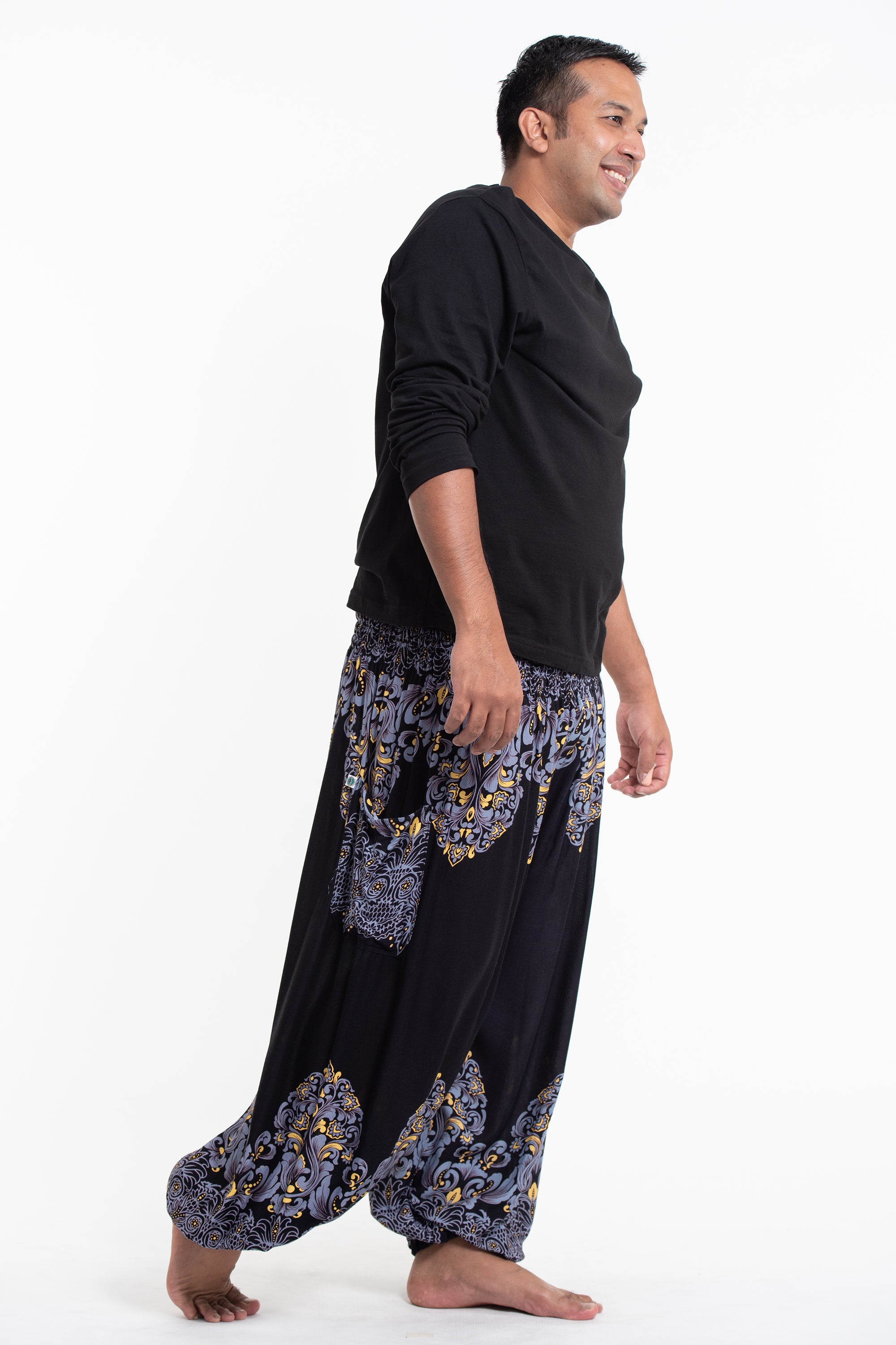 Plus Size Floral Vines Men's Harem Pants in Black