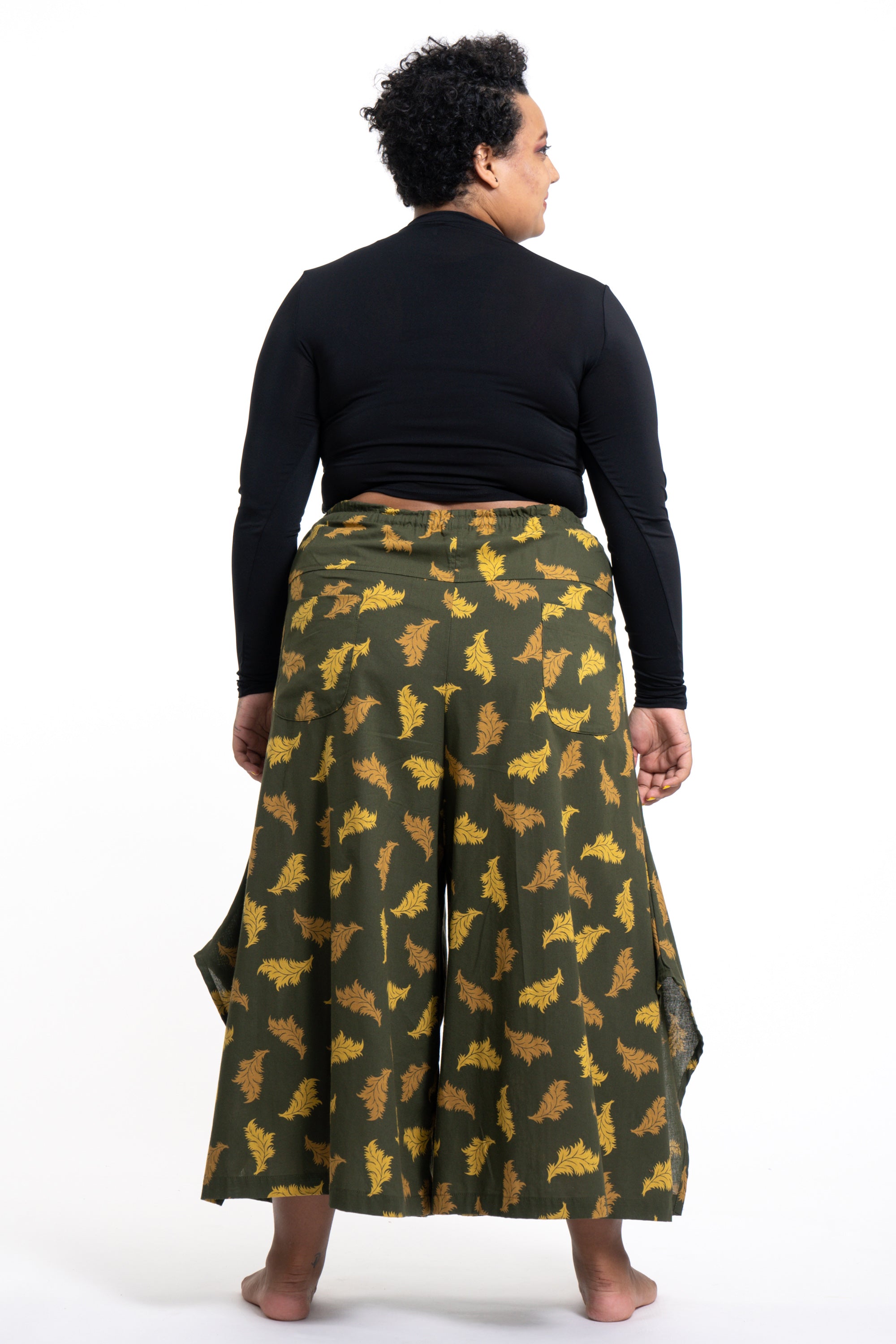 Plus Size Leaves Women's Cotton Palazzo Pants in Green