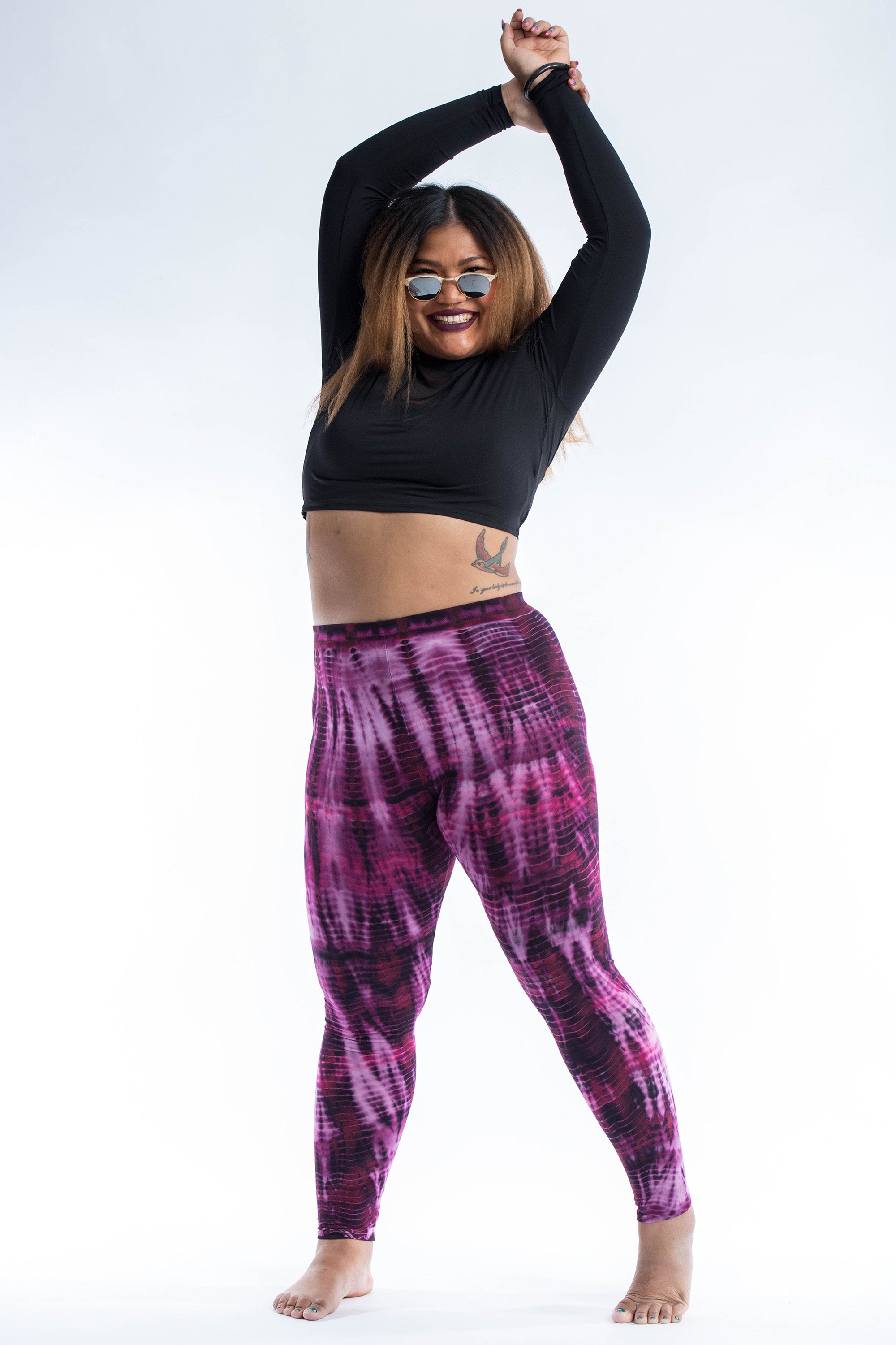 Plus Size Lightning Stripes Tie Dye Cotton Leggings in Purple