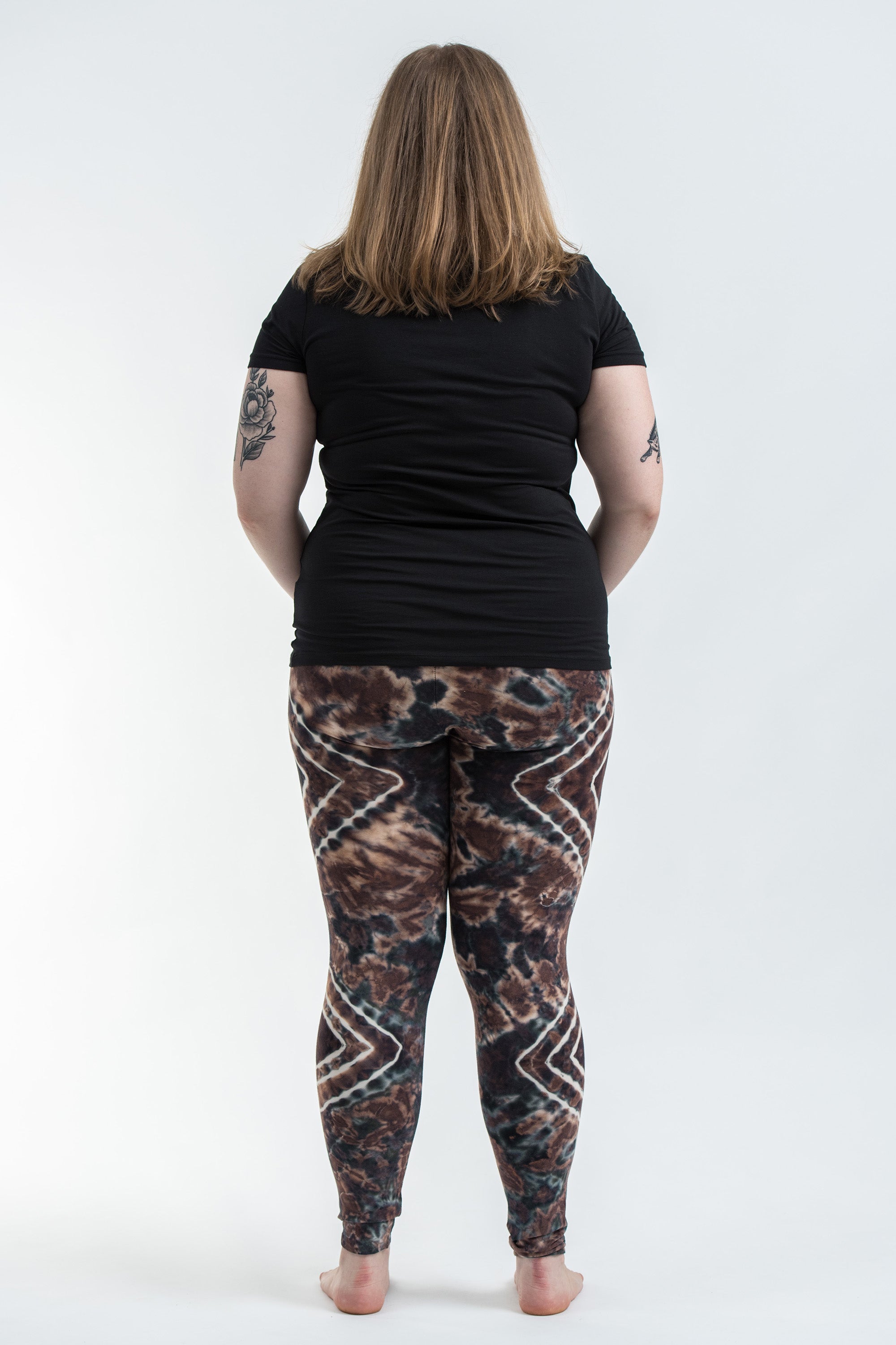 Plus Size Diamond Tie Dye Cotton Leggings in Tan