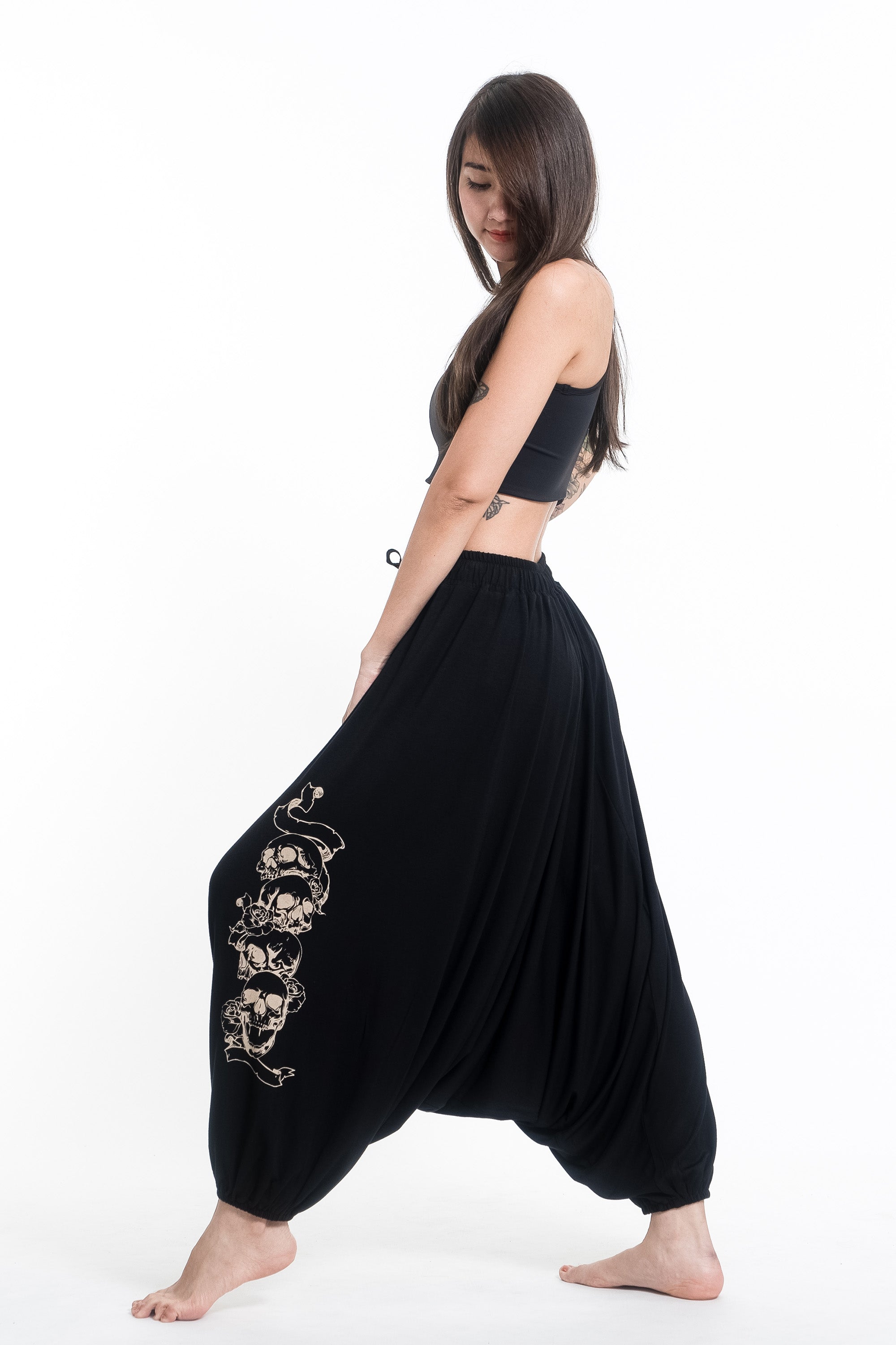 Skulls Print Drawstring Low Cut Harem Pants Cotton Spandex in Black