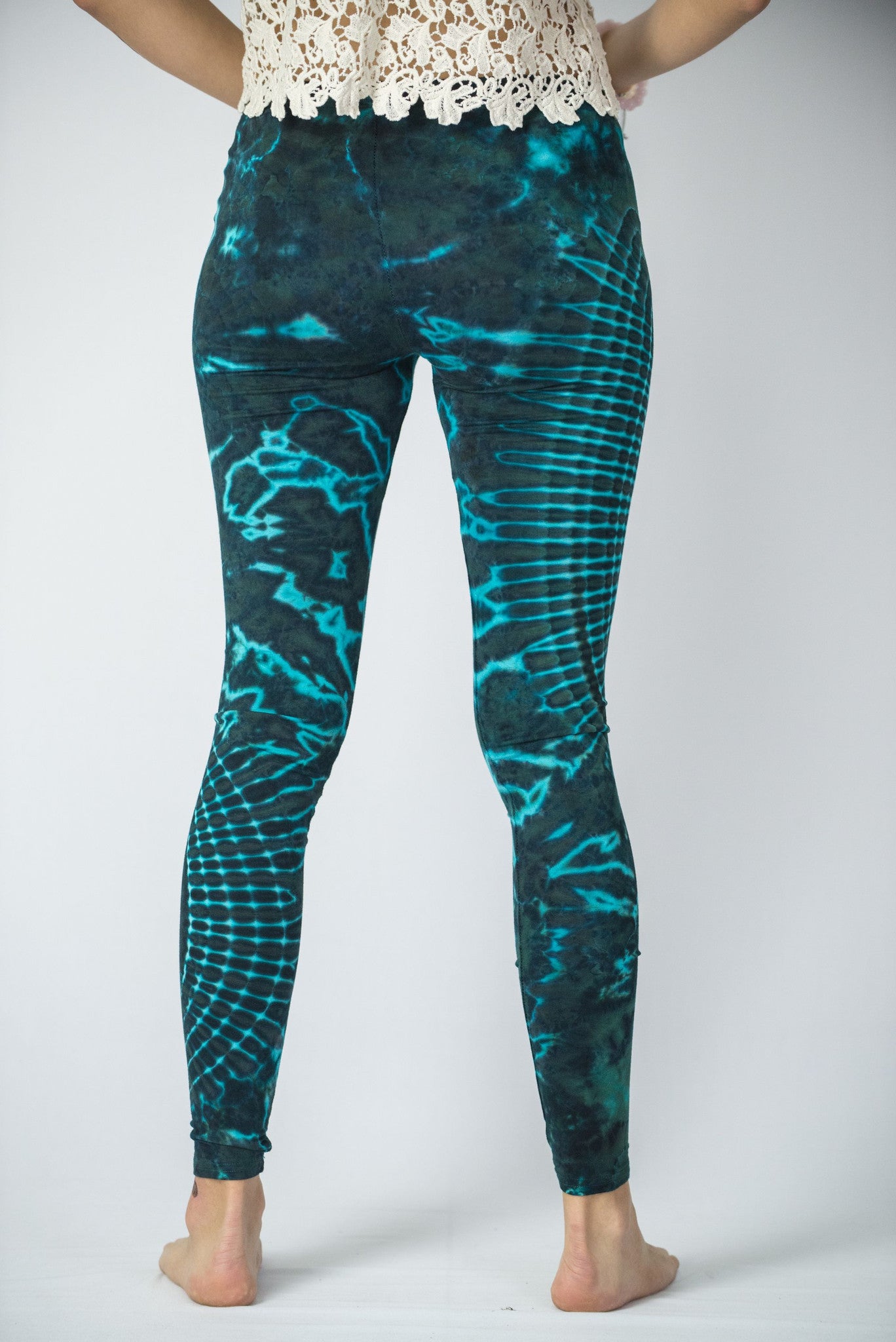 Oval Swirls Tie Dye Cotton Leggings in Blue