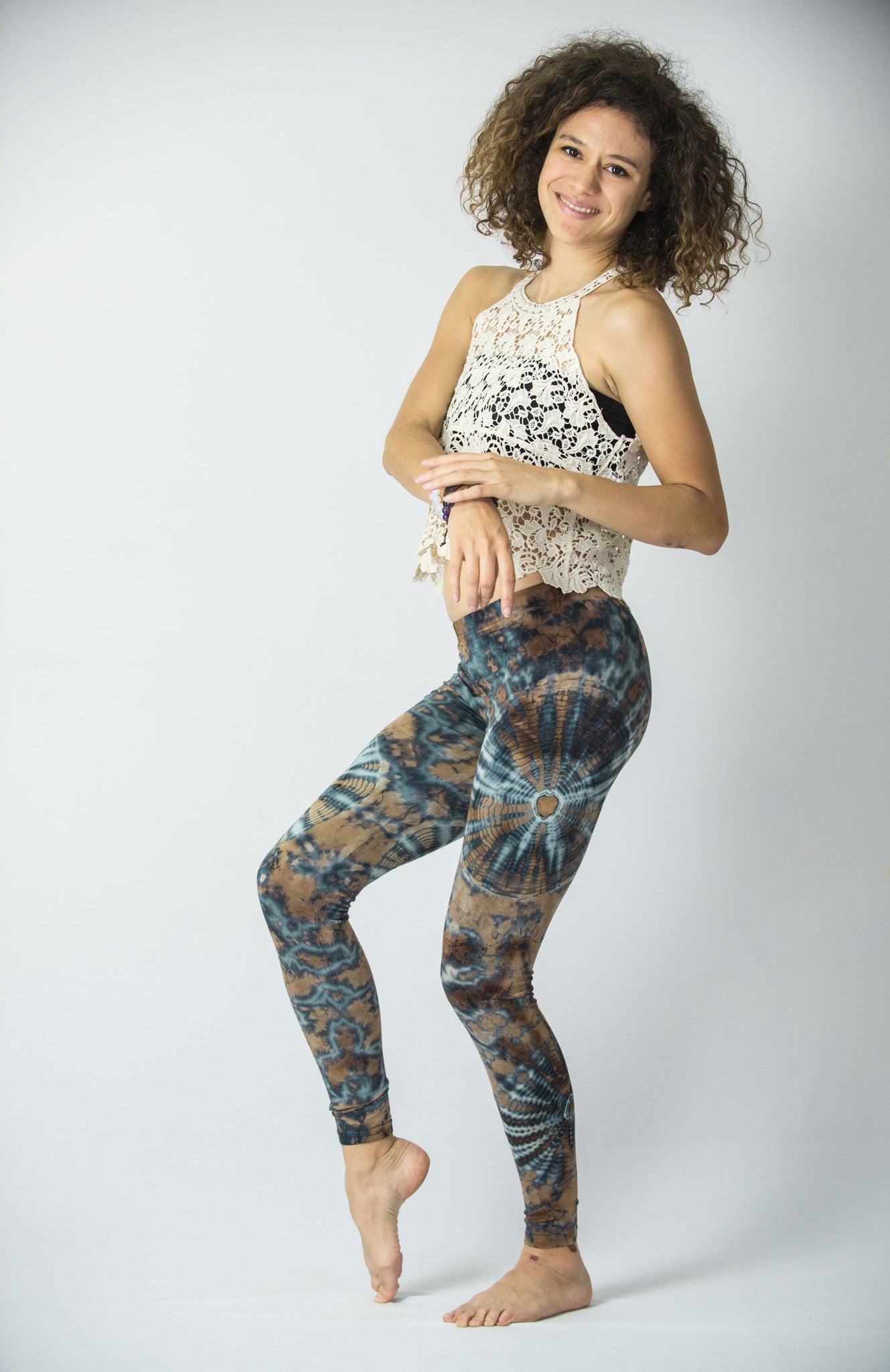 Swirls Tie Dye Cotton Leggings in Tan