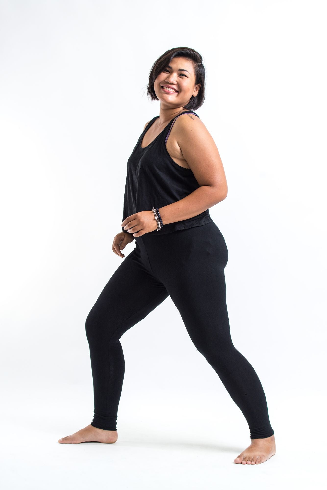 PLUS SIZE Solid Color Leggings in Black