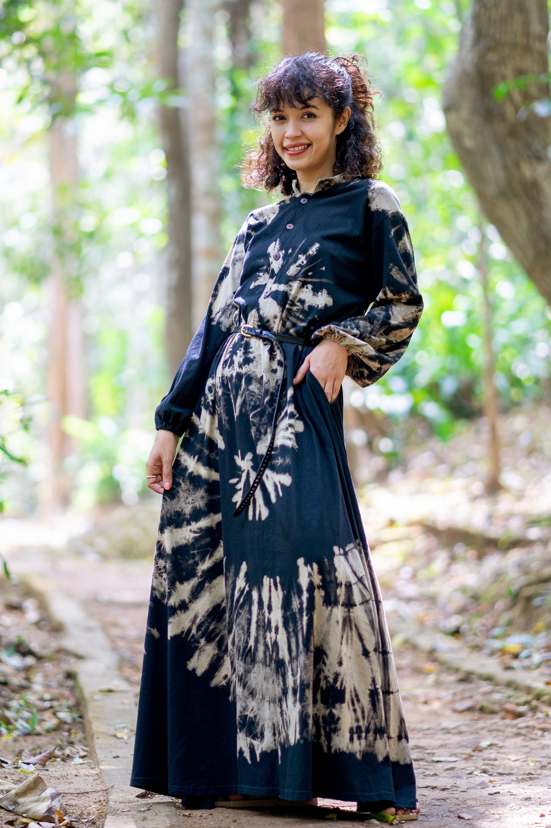 Tie Dye Long Sleeve Maxi Dress in Black – Harem Pants
