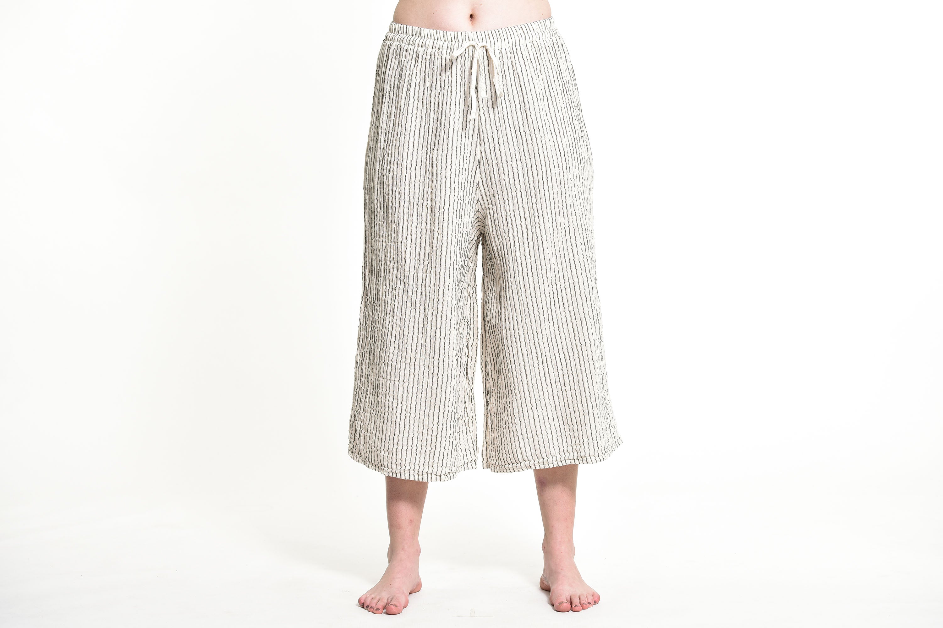 Women's Crinkled Cotton Cropped Pants in White