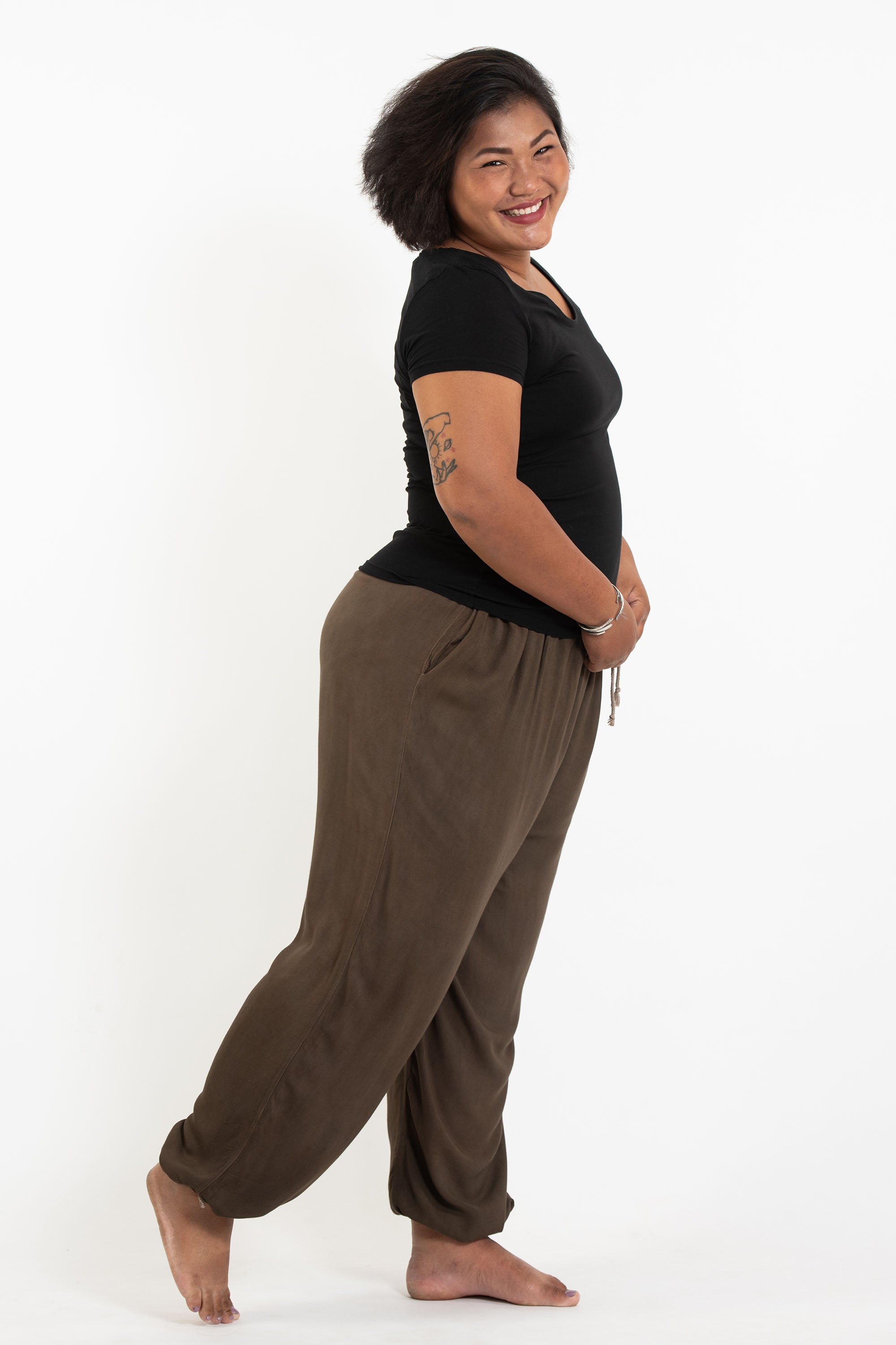 Plus Size Solid Color Drawstring Women's Yoga Massage Pants in Brown