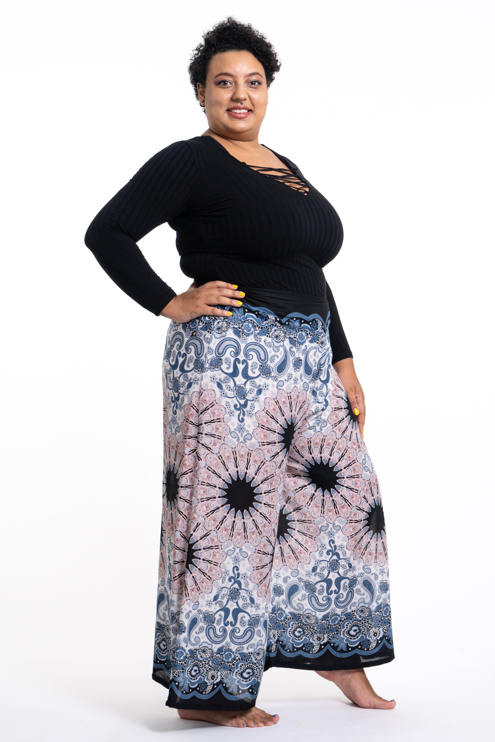 Plus Size Paisley Mandalas Palazzo Style Harem Pants in Silver Gray
